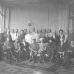 Gobierno del sur de Rusia al completo, Wrangel sentado en el centro y M.Krivochein el segundo por la derecha, también sentado
